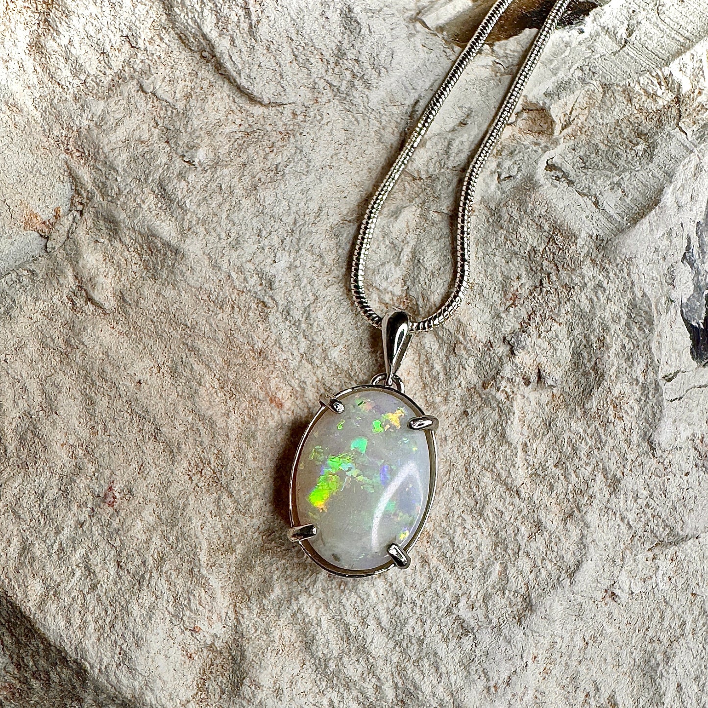 Ladies Pendant Solid Lightning Ridge Opal 925 Silver